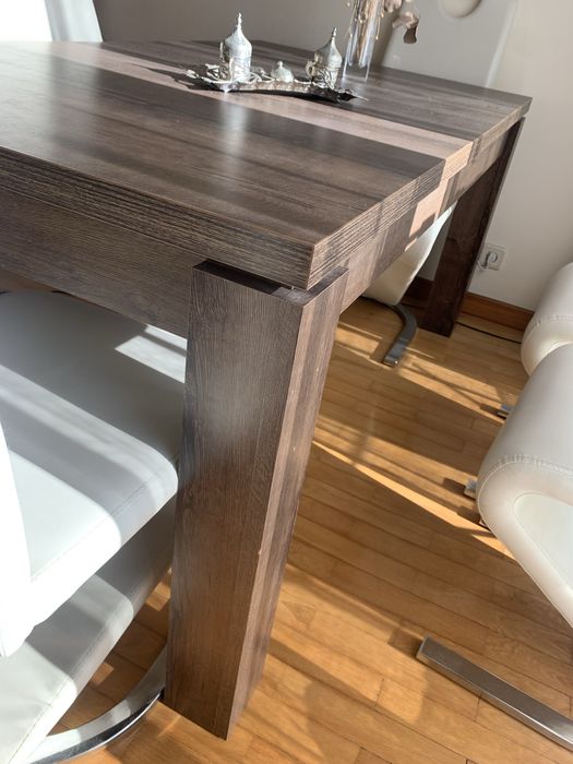 Mesa jantar extensível (6-8 pessoas) como nova