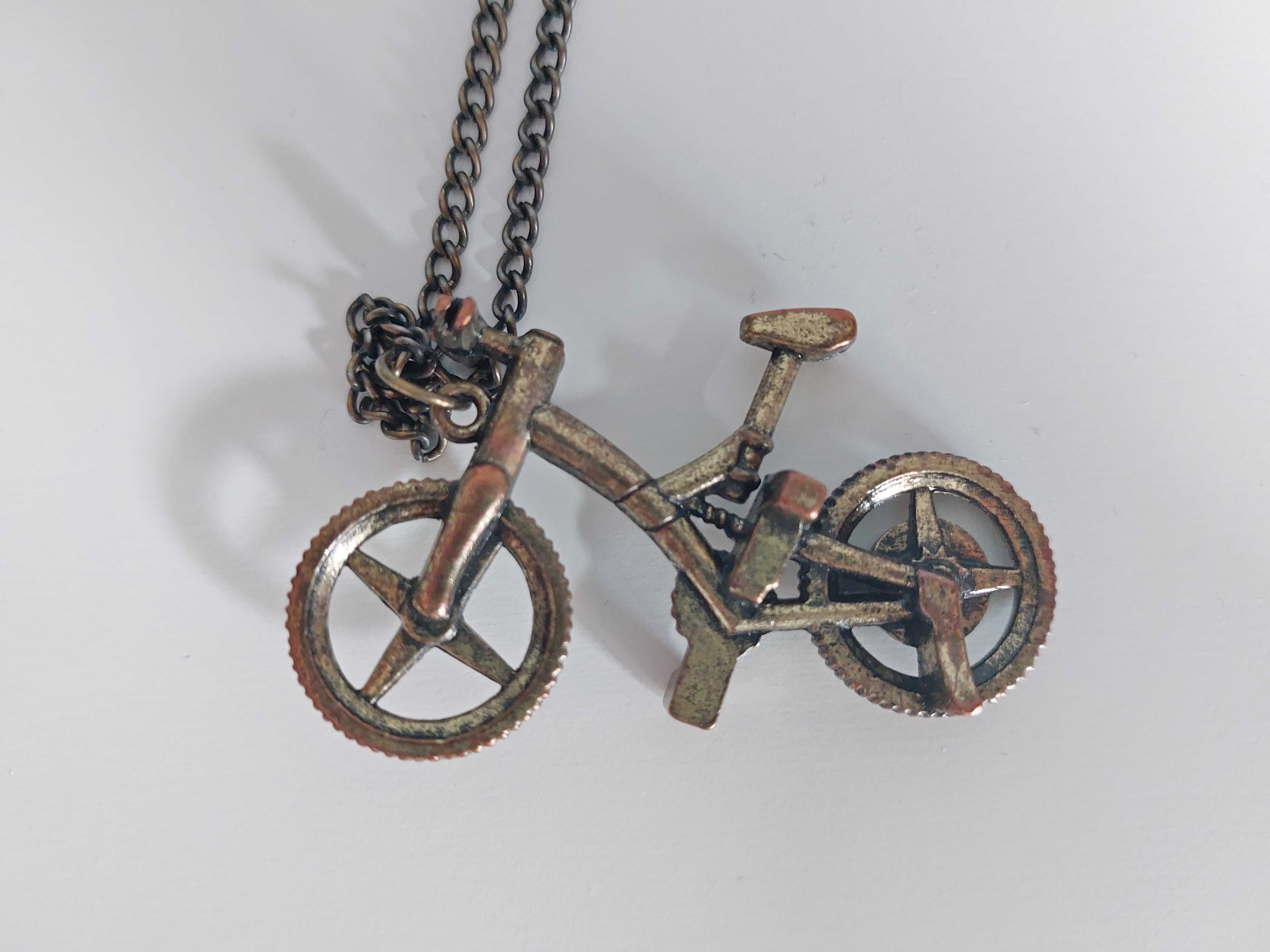 wisiorek metalowy rower, naszyjnik