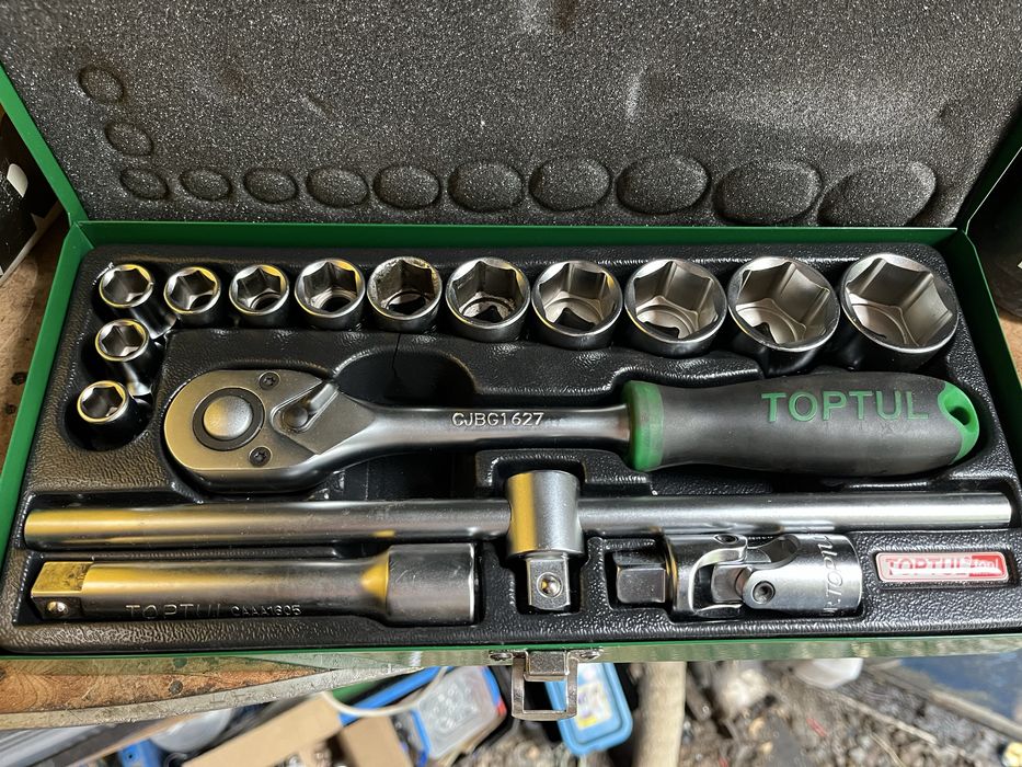 Інструменти,автоінструмент