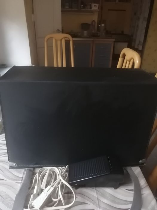 Продам швейную машину Чайка 142 М рабочая.