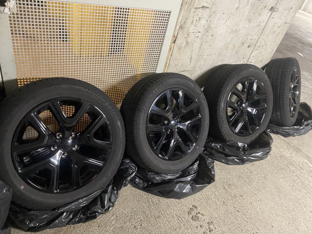 Продам диски Jeep r18