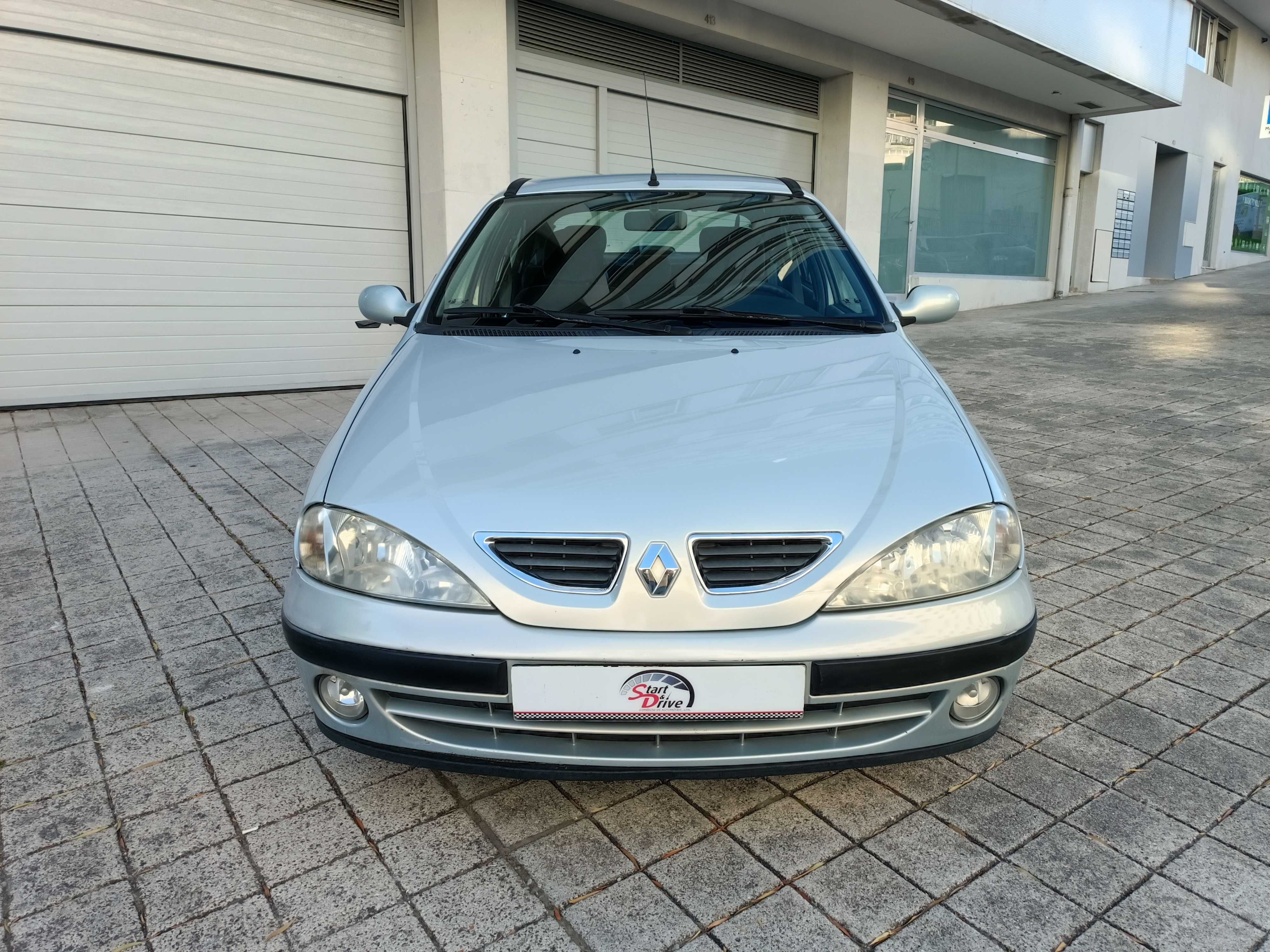 RENAULT MEGANE 1.4 16v 90cv de 2002
