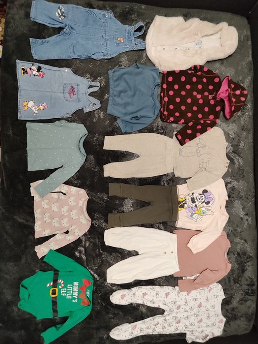 Одяг для дівчинки 9- 12 місяців (74-80 см) в гарному стані.
Ціна за ве