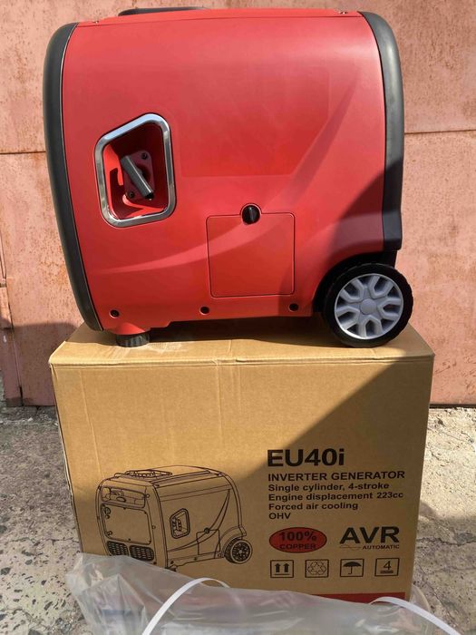 Інверторний генератор EU40i