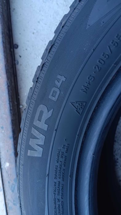 205/55/16 Nokian wr d4