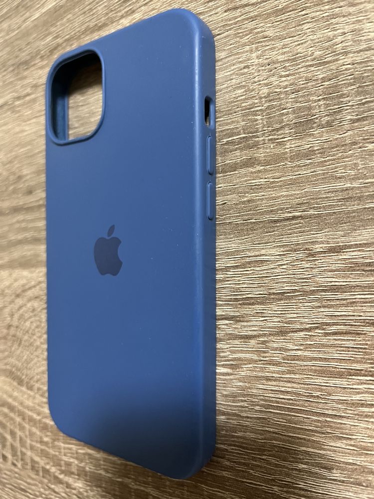 Чохол на iPhone 13 силіконовий