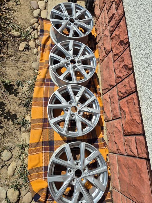 Felgi Mazda Kia Hyundai 5x114.3 6.5 R16 et50 67.1 komplet 4szt.