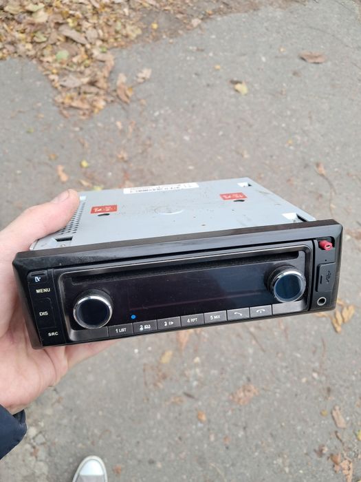 Автомагнітола з блютузом