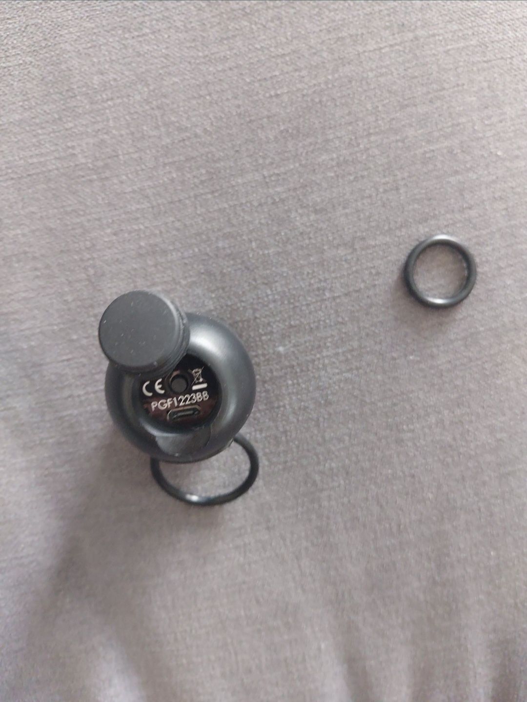 Lampka rowerowa Knog Plug przednie oświetlenie widoczność na drodze