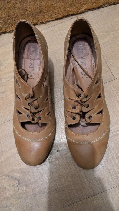 Buty Lasocki rozm 38