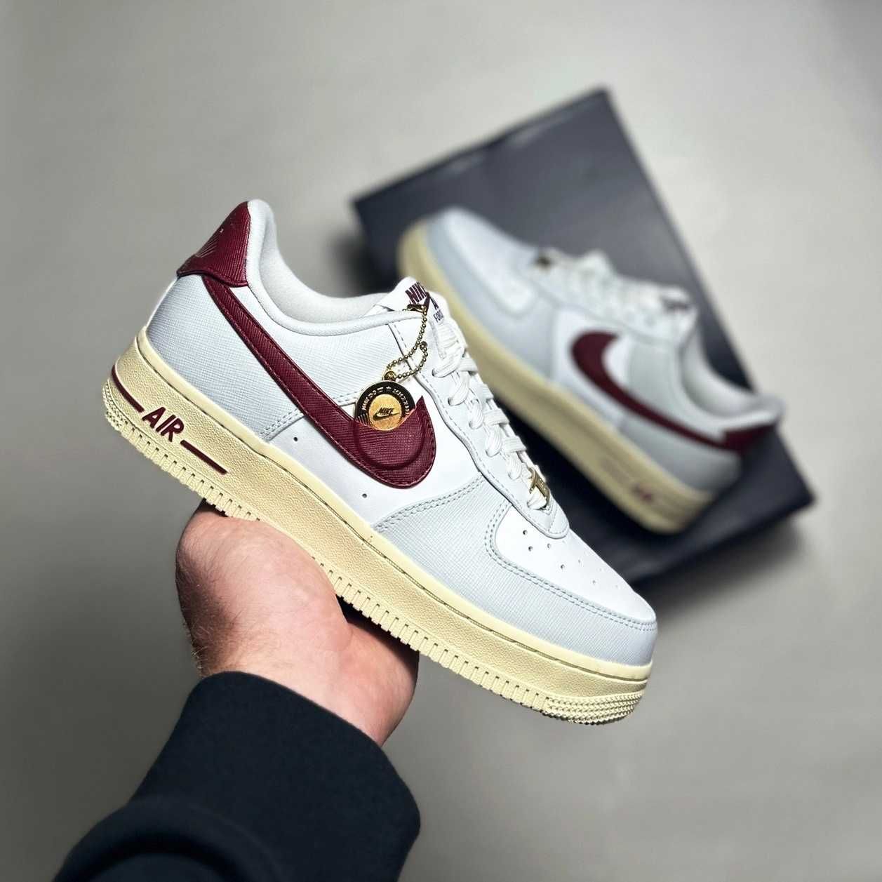 Кросівки жіночі Nike Air Force 1 Wmns DV7584-001