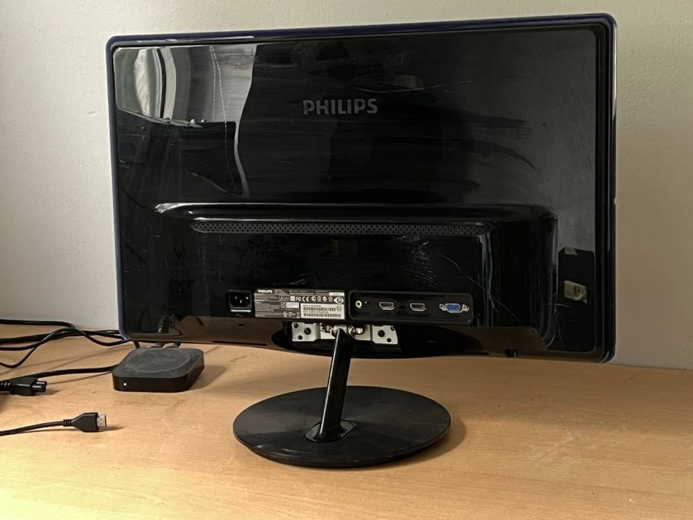 Монітор Philips 24” / Full HD / 60 Гц / HDMI x2
