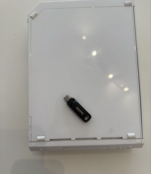 Wii desbloqueada com jogos e um comando