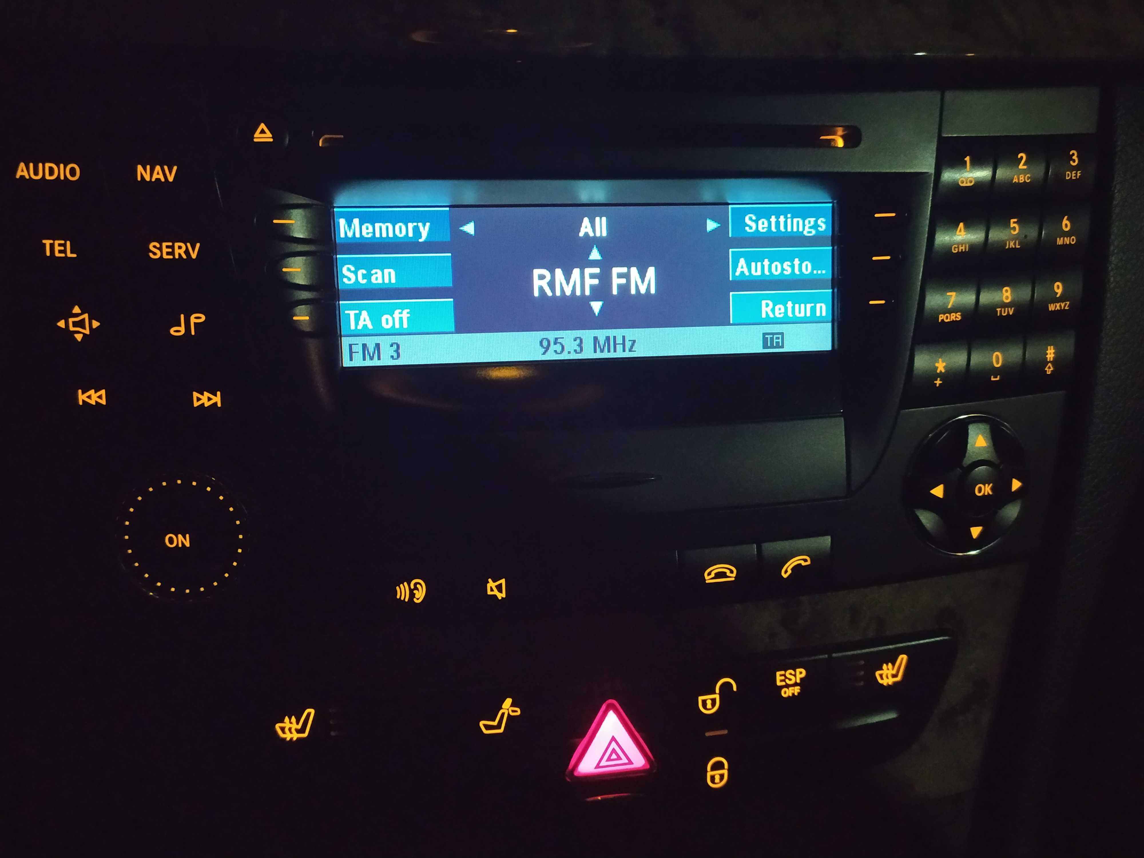 Radio Mercedes Benz Harman/Becker oraz wzmacniacz Becker - komplet!