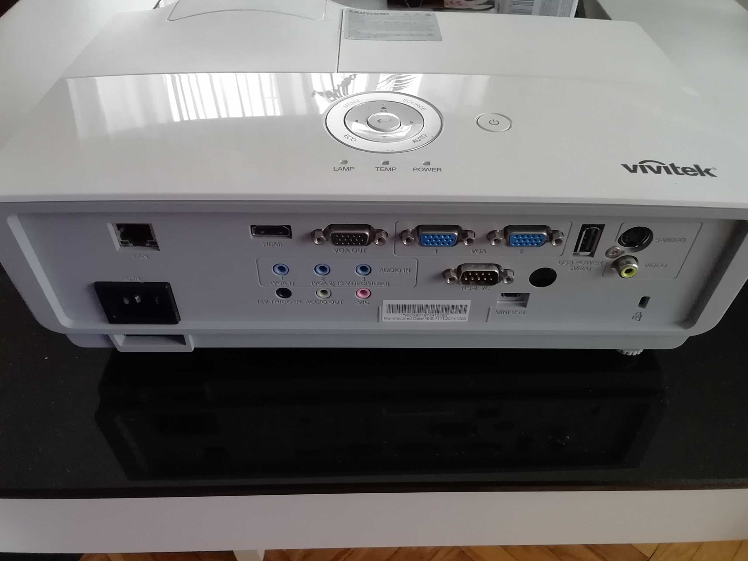 Projektor VIVITEK DX881ST