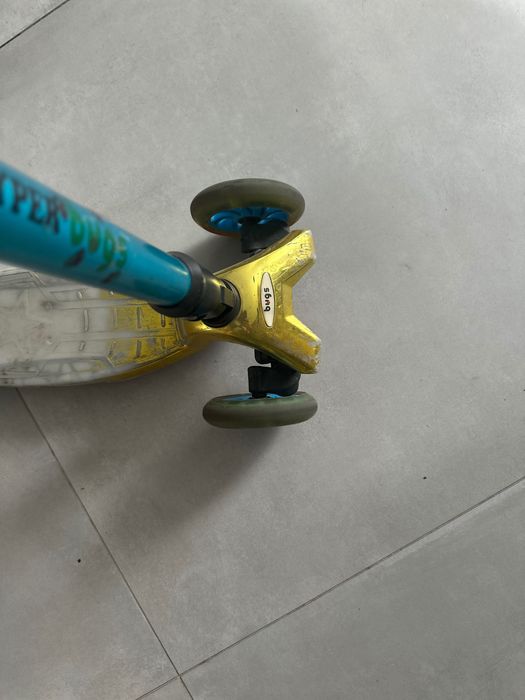 Самокат детский Bugs Hyper chameleon