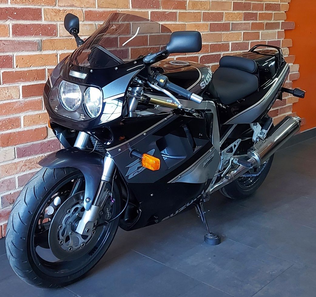 Suzuki GSX-R 1100 z Niemiec zadbany