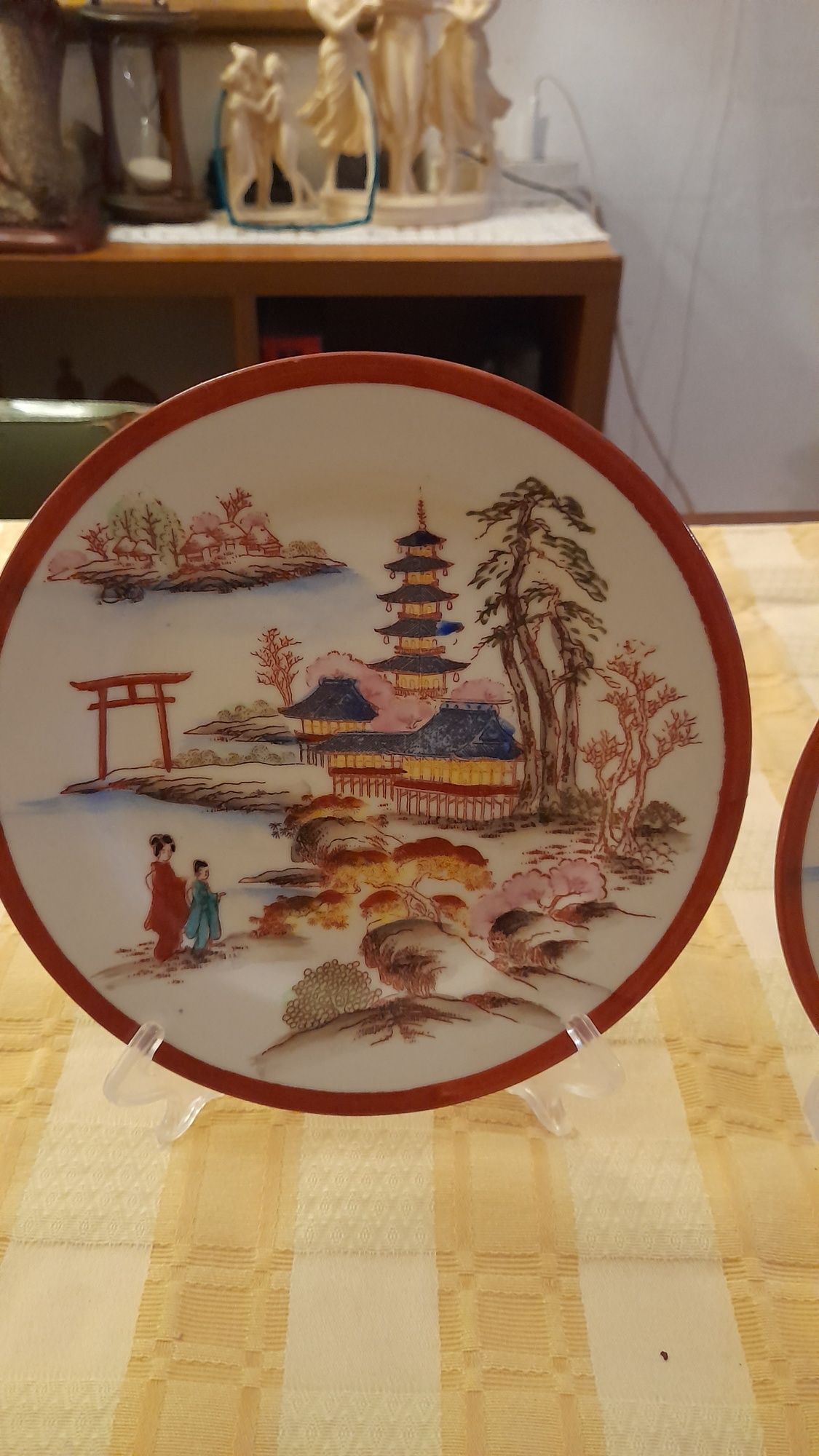 Pratos decorativos de porcelana de Macau
