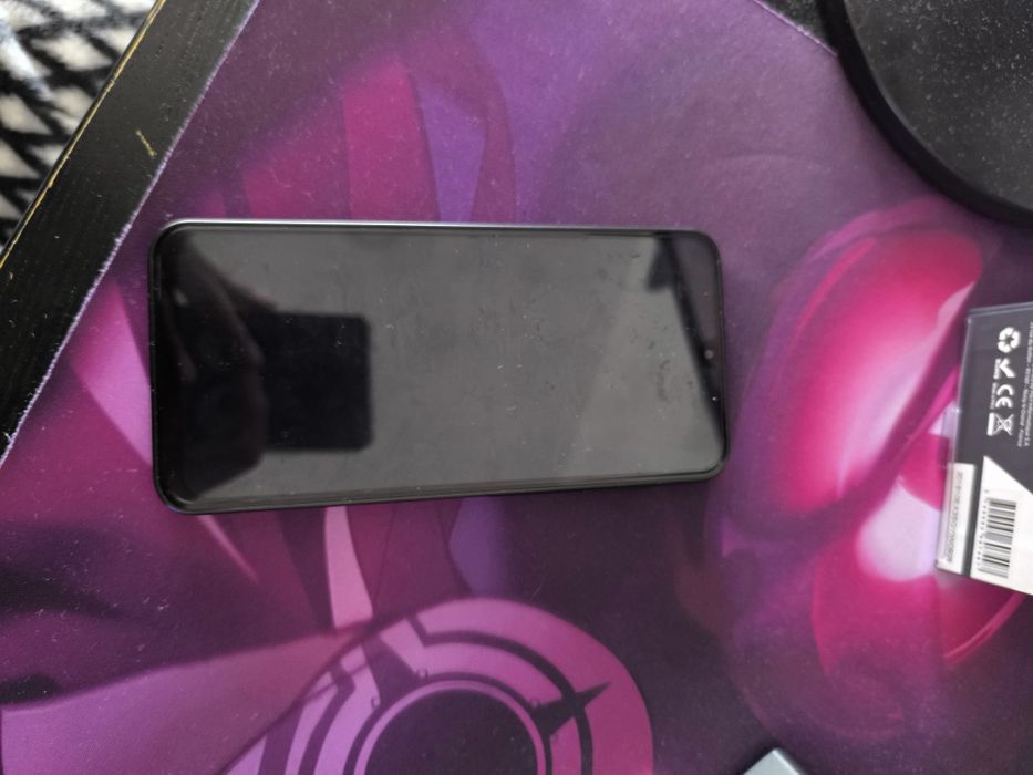 Vendo Bundle telemóvel + smartwatch. Negociável