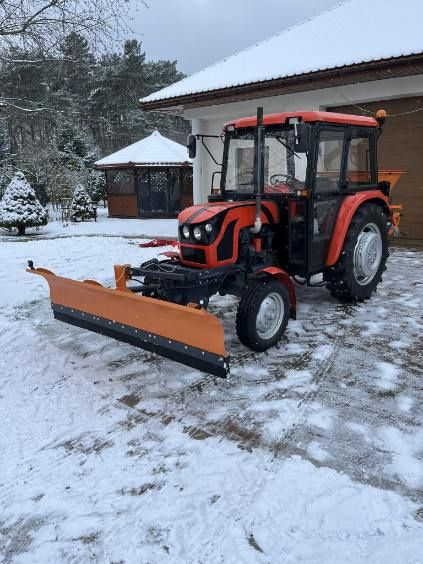 Odśnieżanie parkingów, placów, chodników