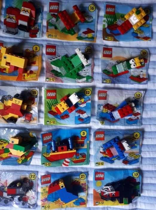23 Figurinhas LEGO + Folhetos (preço unitário)