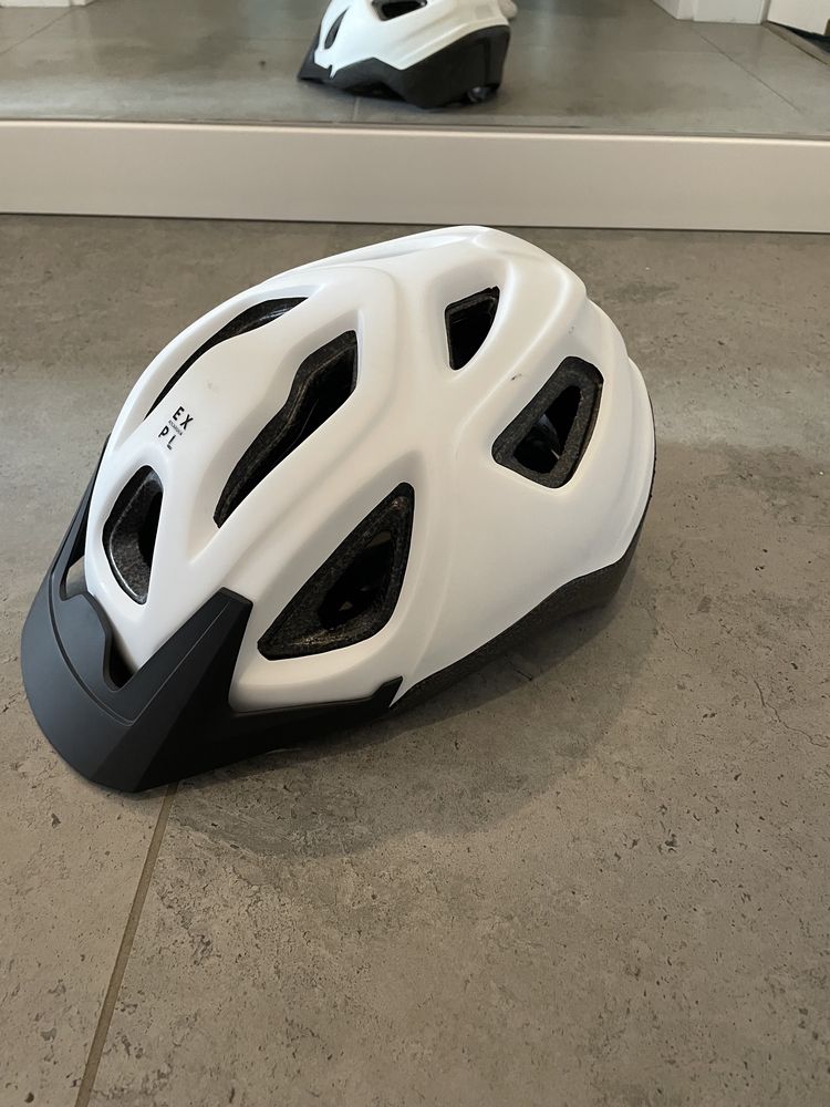 Kask ochronny …………..