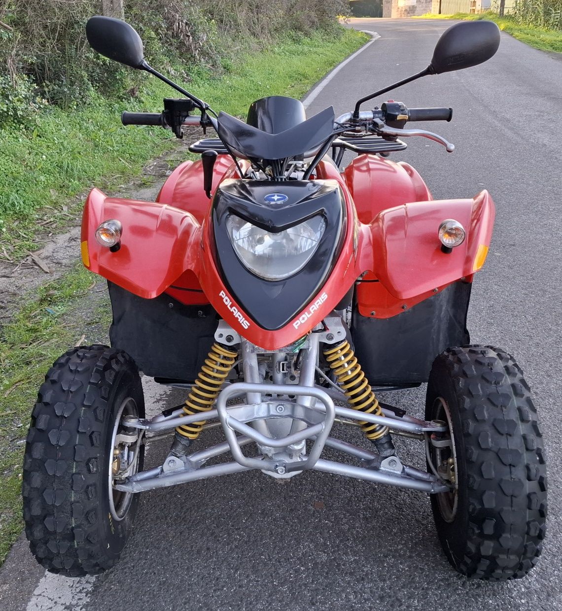 Moto 4 Polaris Phoenix 250 matricula 2 pessoas