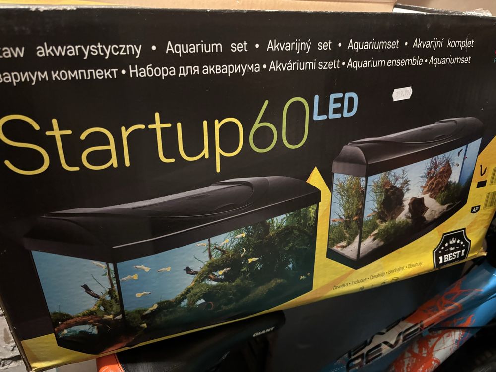 Akwarium DIVERSA STARTUP 60 LED zestaw