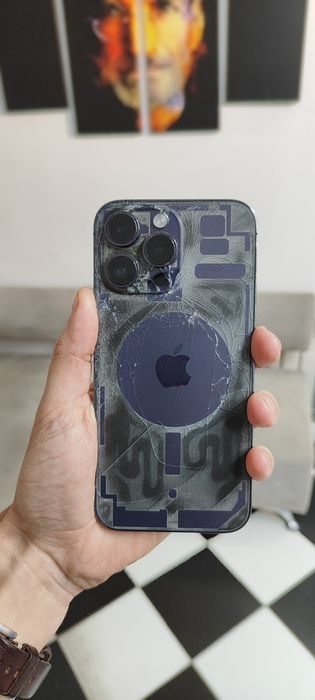 ремонт iPhone  айфон заміна задніх кришок iPhone на спеціальному лазер