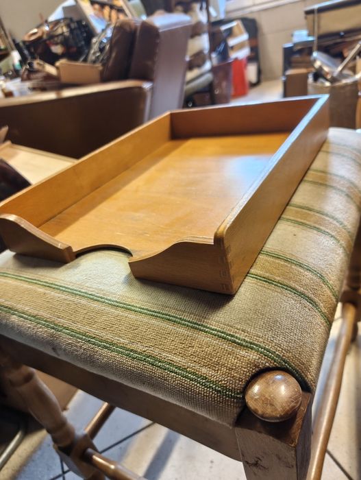 Segregator drewniany na biurko vintage.