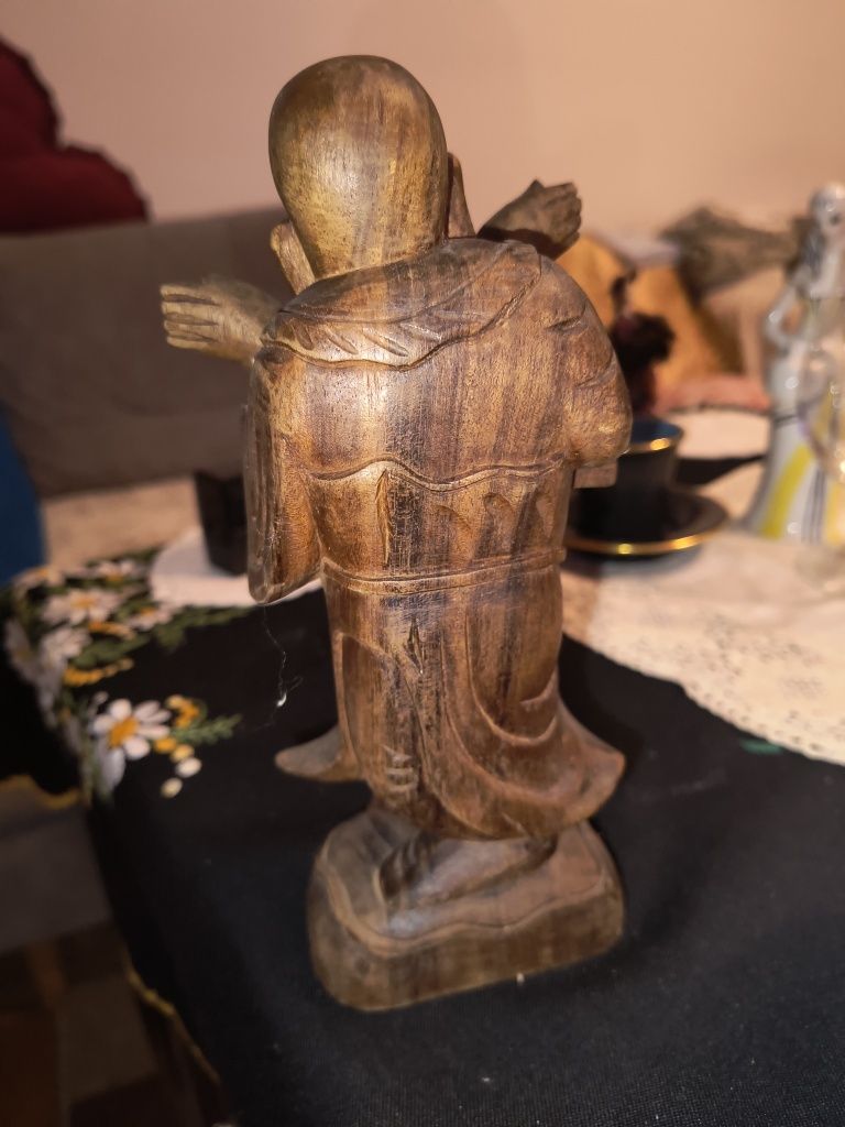 Figurka drewniana