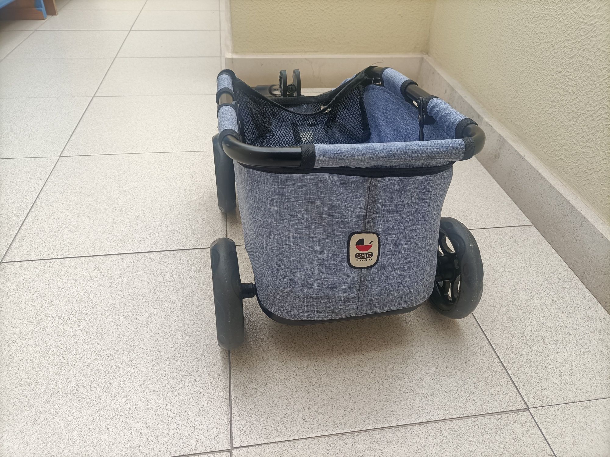 Carrinhos de brinquedo