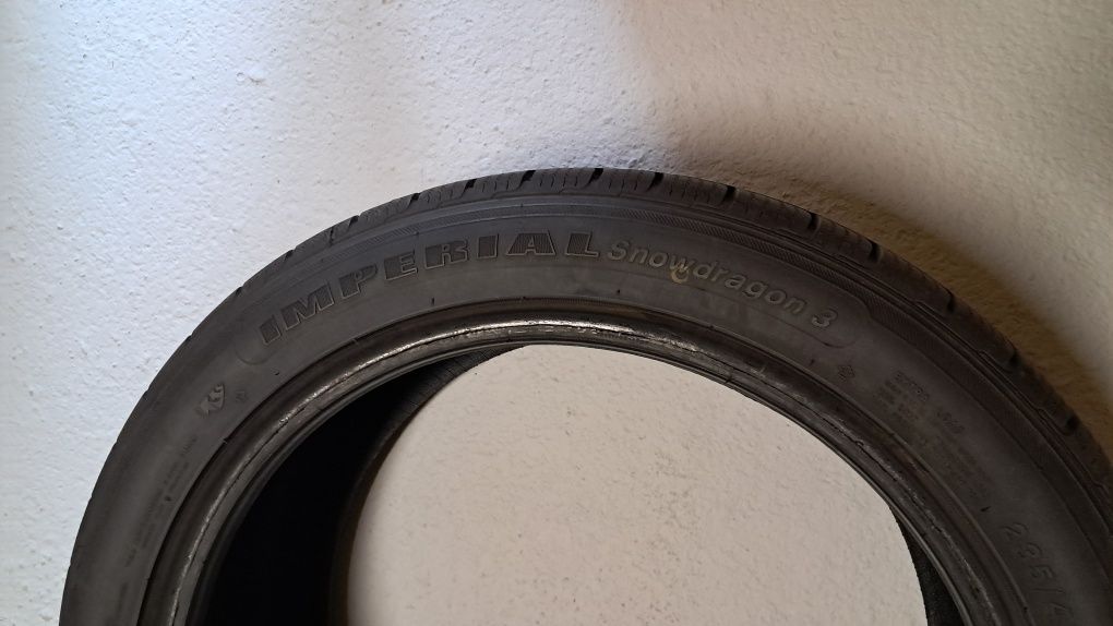 4 opony zimowe 235/45/18 Imperial