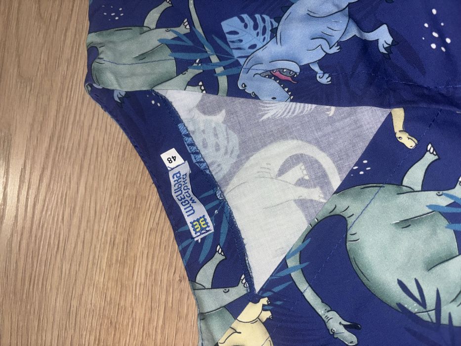 Медична сорочка чоловіча з дитячими візерунками «Динозаври»