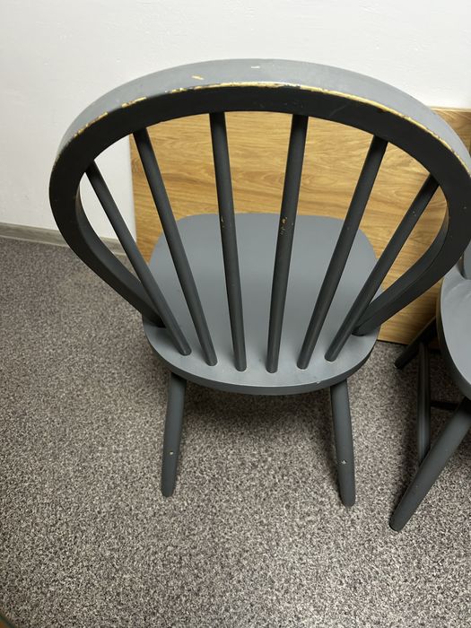 4 krzesla plus 1 dzieciece ikea