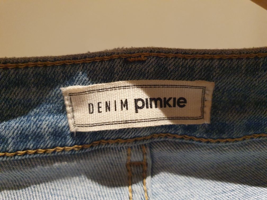 Calça de ganga feminina

tamanho 36
Marca Denim Pimkie
Usado 
Bom esta