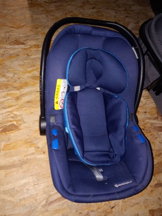 Foteliki samochodowe oddam za darmo