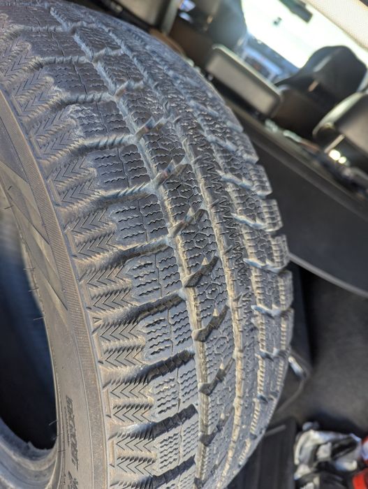 Шини TOYO 235 60 R16