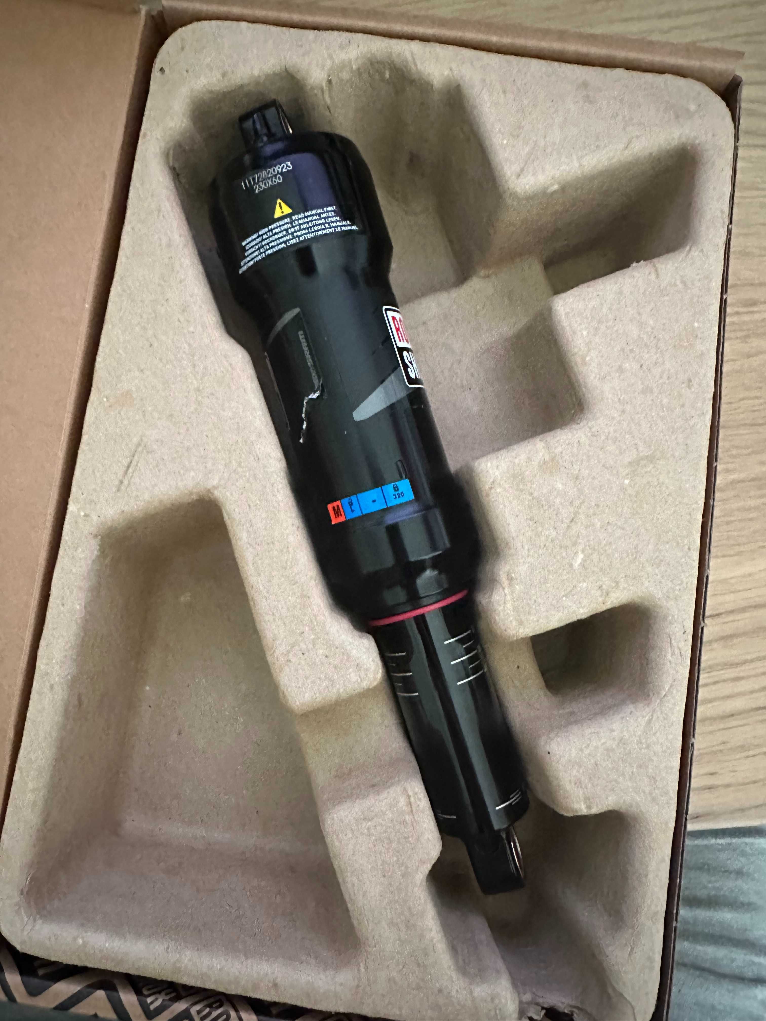 Rockshox Deluxe RT 230x60mm