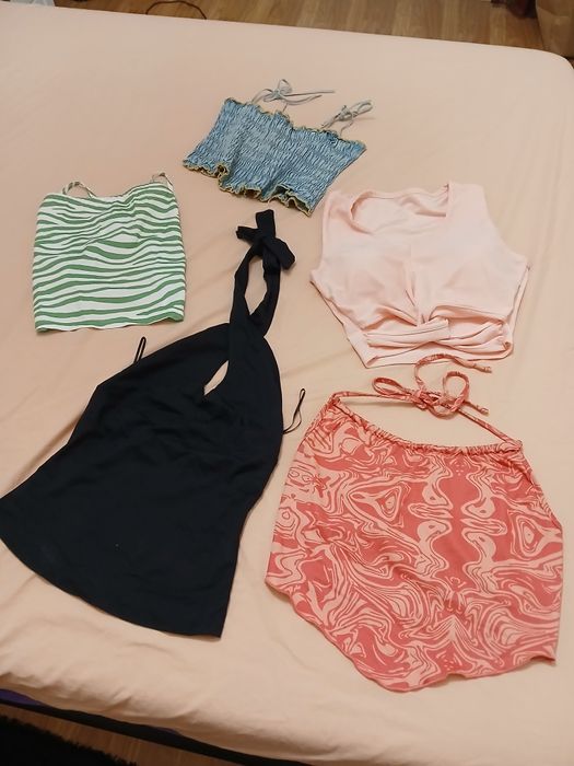 T-shirts e tops variados