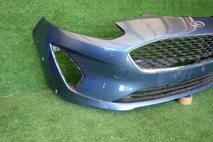 FORD FIESTA MK8 VIII 17- zderzak przedni przód