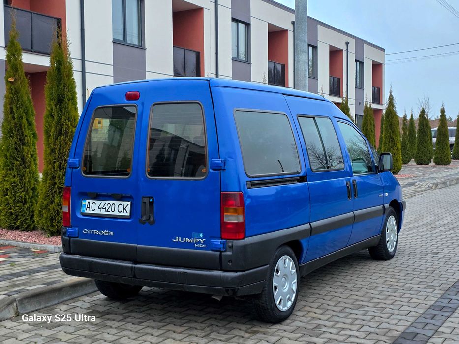 Оригінальний пасажир Citroen Jumpy 2005року 2.0д в рідній фарбі