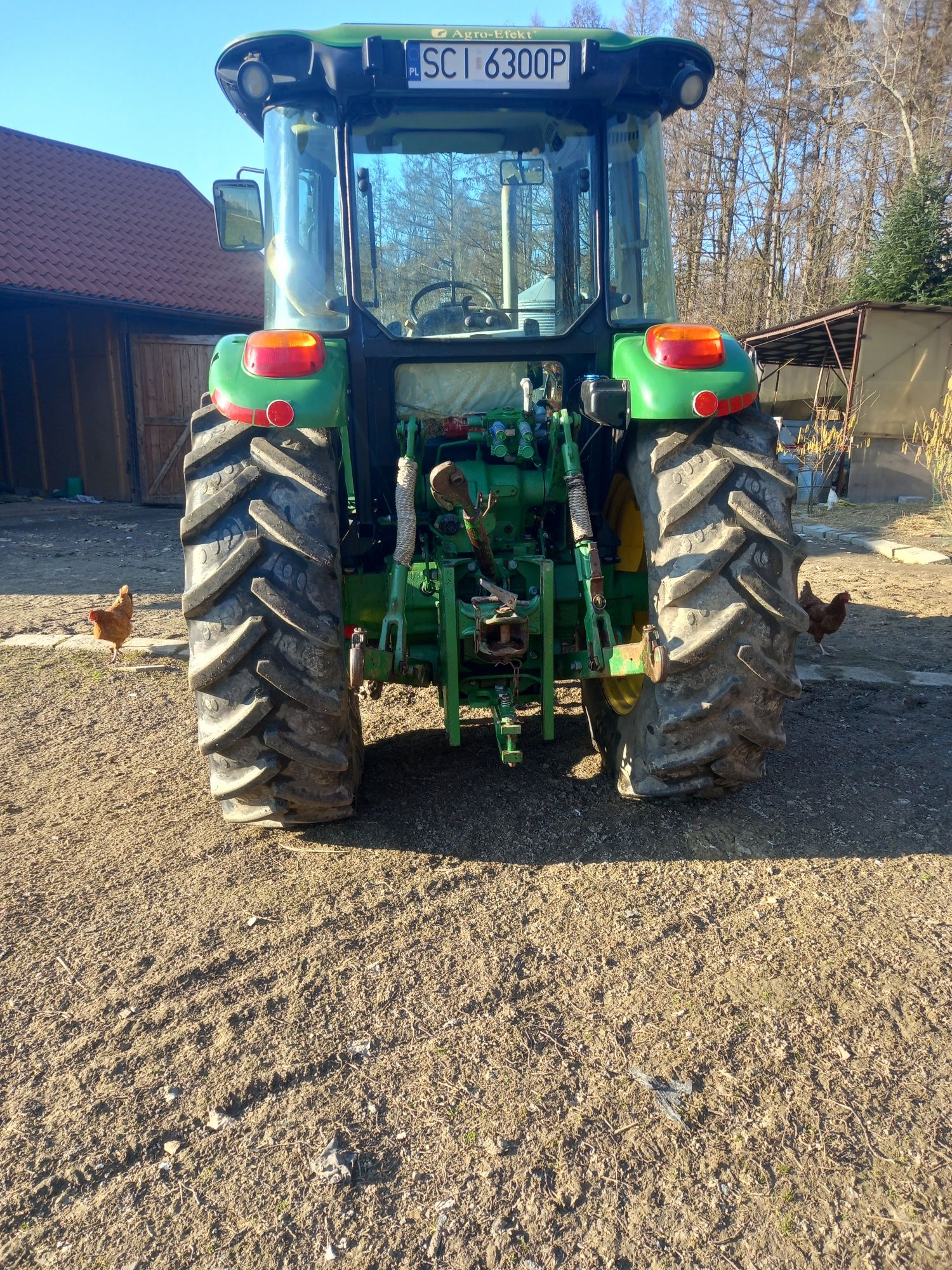 Ciągniki John Deere 6115D