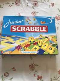 Scrabble junior como novo