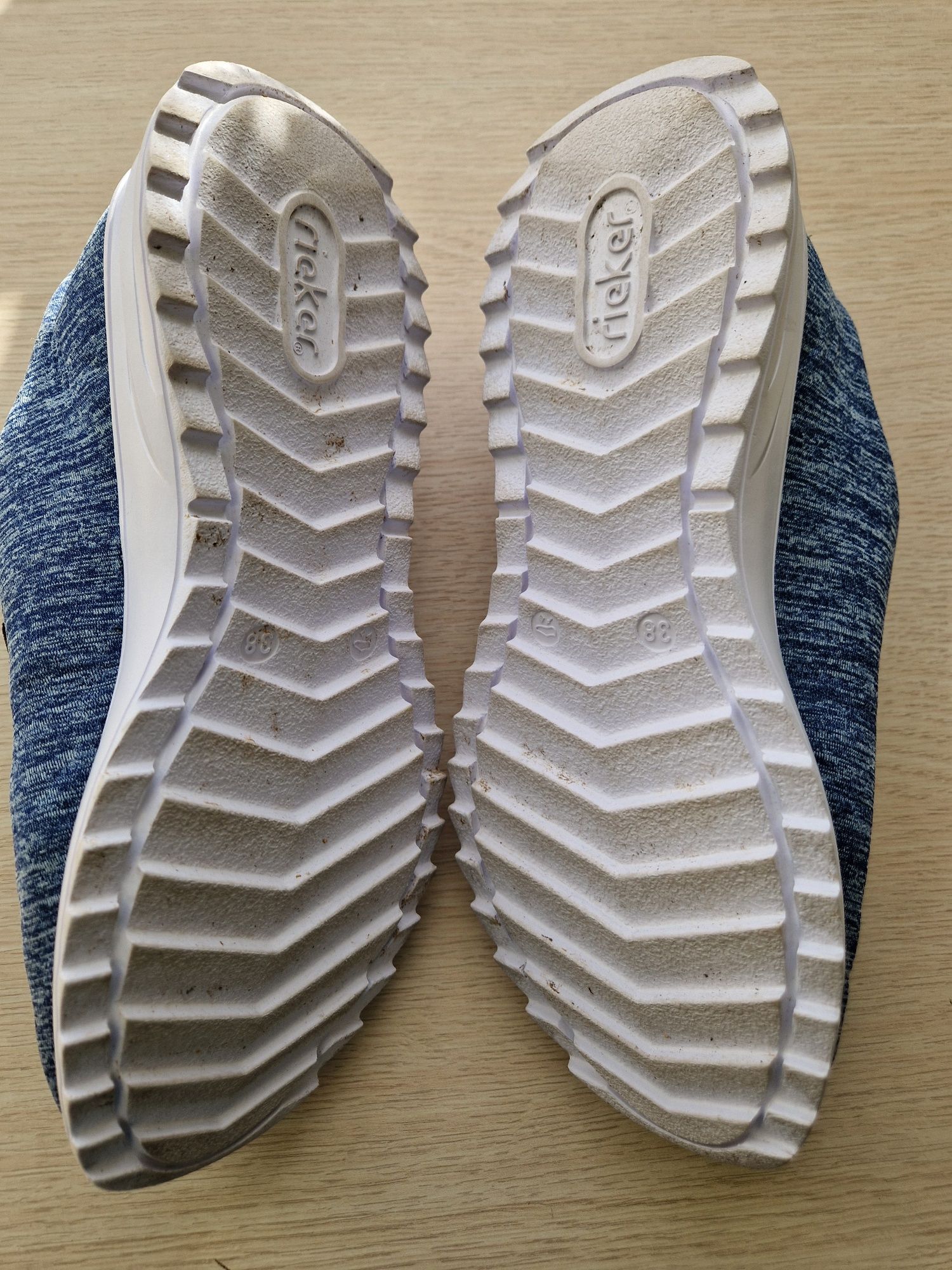 Rieker sneaker rozmiar 38 jasnoniebieski jak nowy