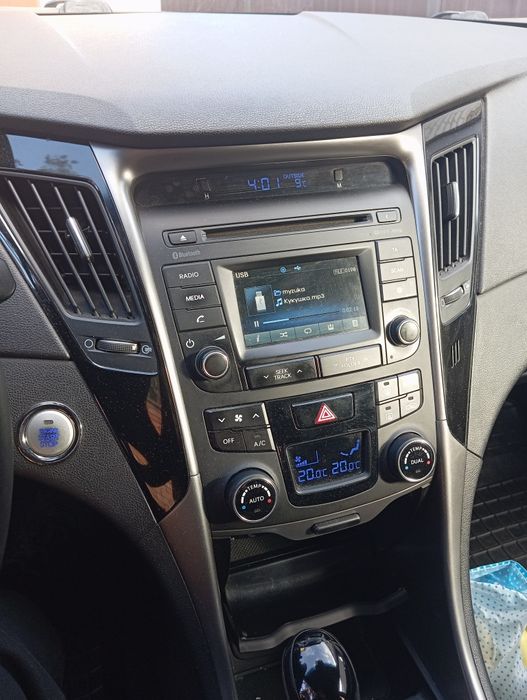 Hyundai Sonata. Офіційне авто.