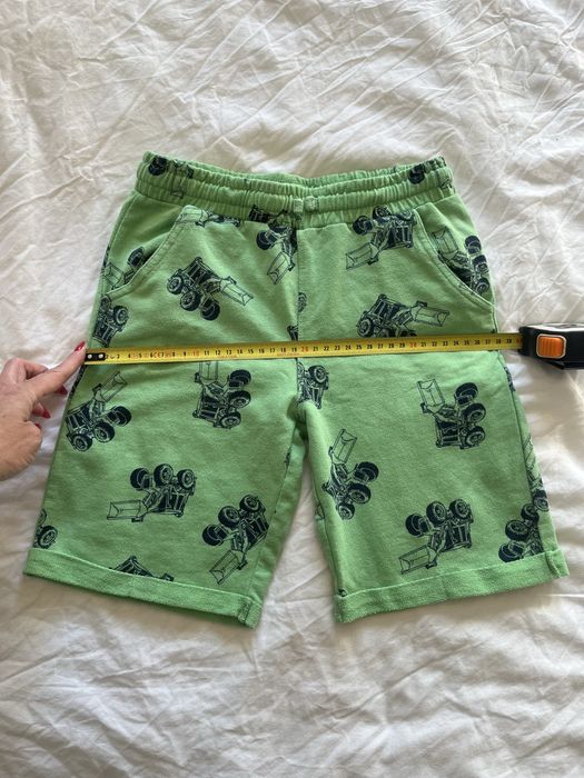 Szorty spodenki chłopięce sinsay 140 zielone traktor
