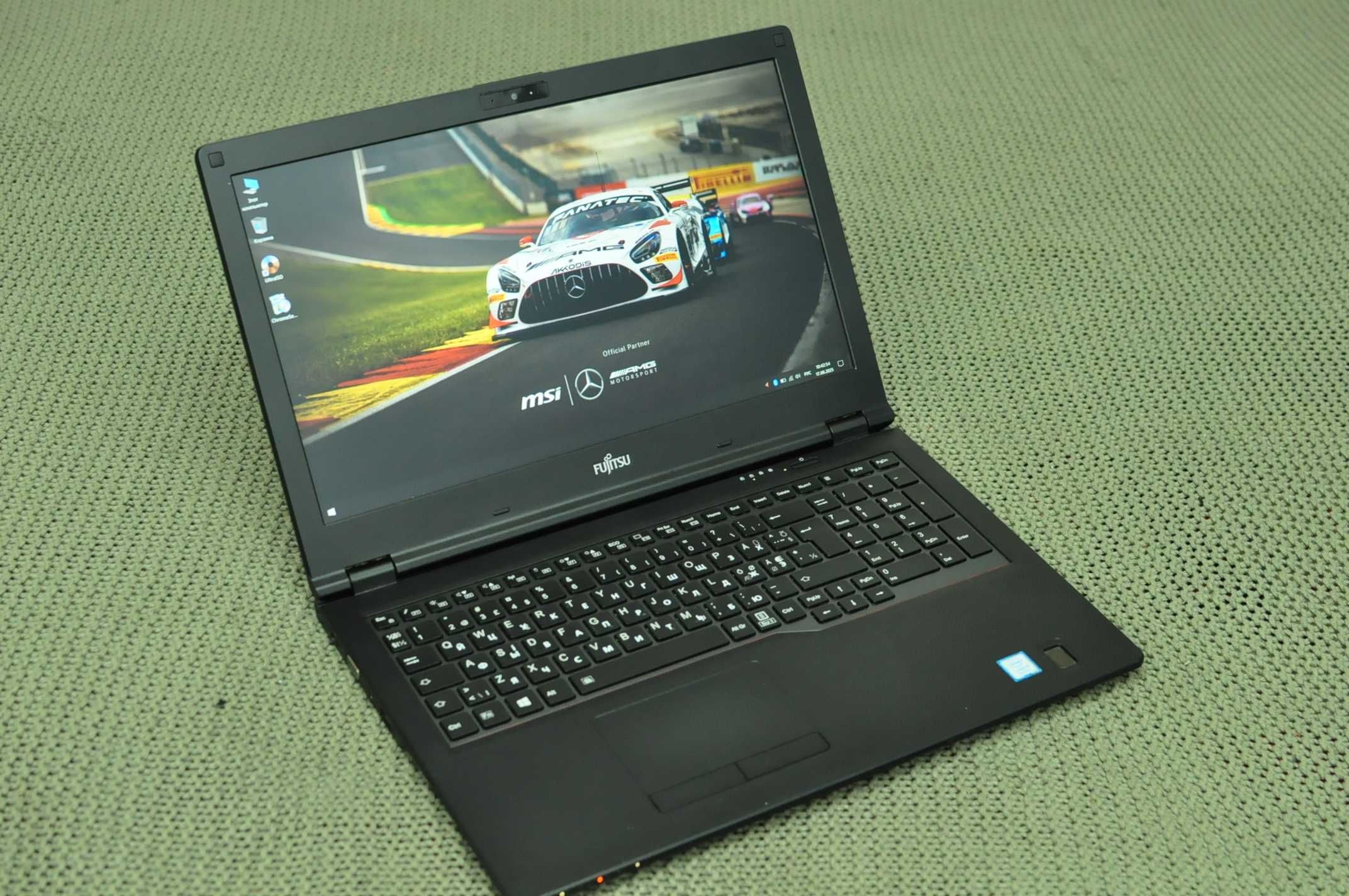 Игровой ноутбук Futjitsu 558( Core i5/ 8Gb / SSD 512Gb/ video 2Gb)