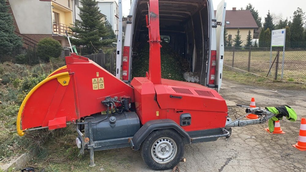 Wynajem Rębak / Rozdrabniacz do gałęzi 15 cm 35km Zrębkowanie Mielenie