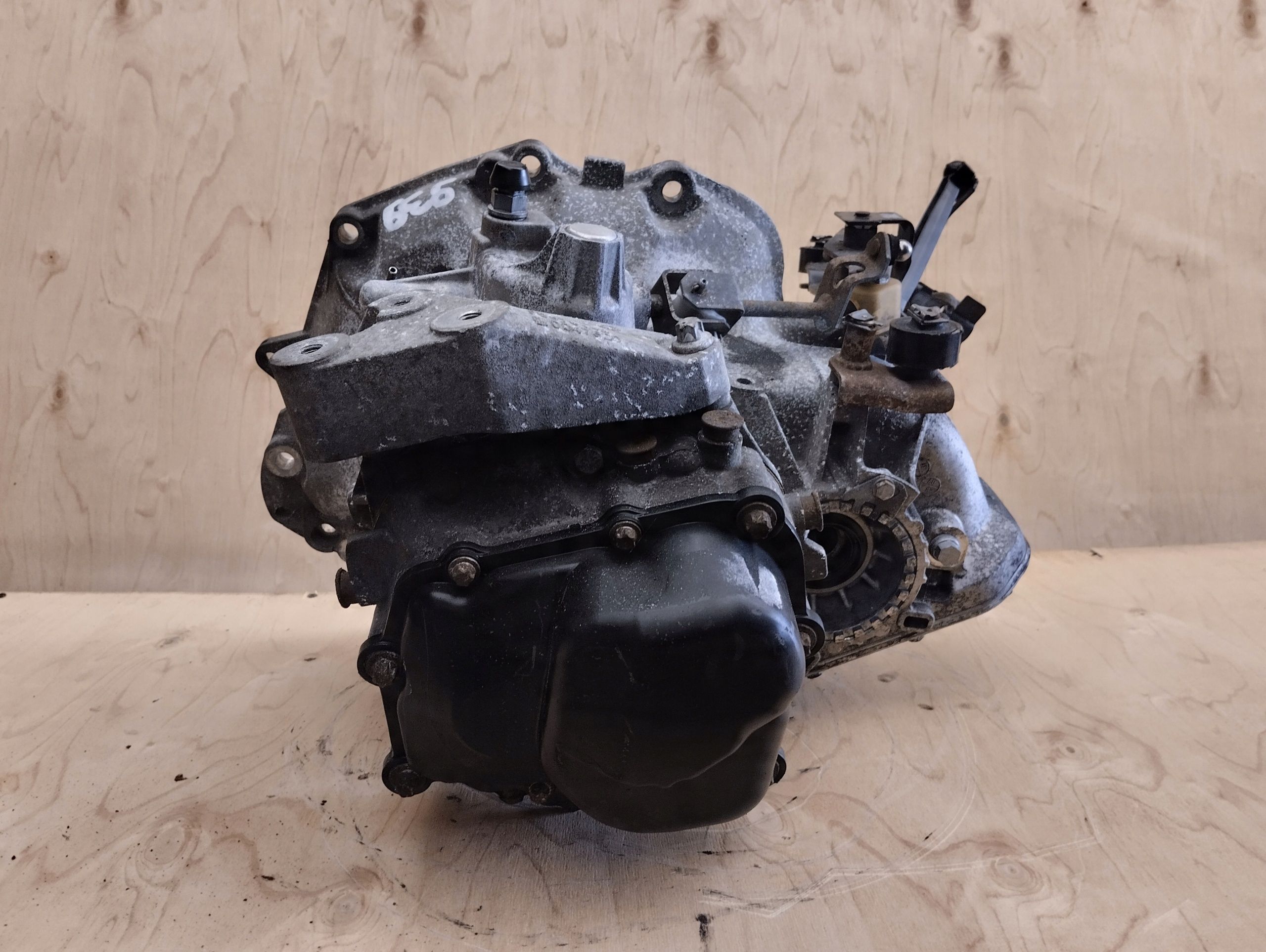 Skrzynia biegów Opel Astra j iv Corsa e 1.2 1.4 16V HP0732C